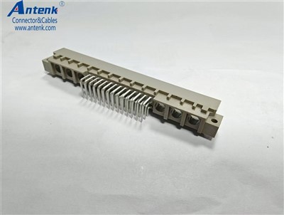 DIN41612 מחבר תקע אנכי 42 עמדות